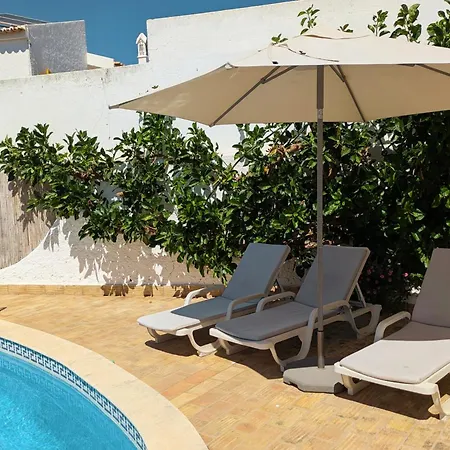 Holiday home Vivenda Josil - Private Pool 1km To & Centre *