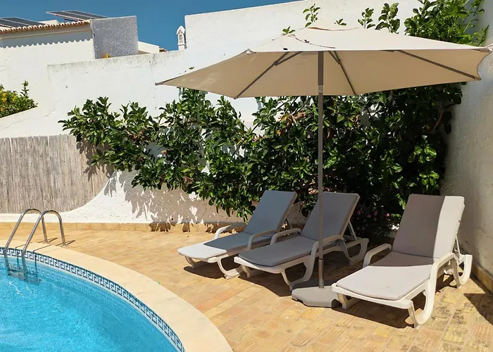 펜션 Vivenda Josil - Private Pool 1km To & Centre *