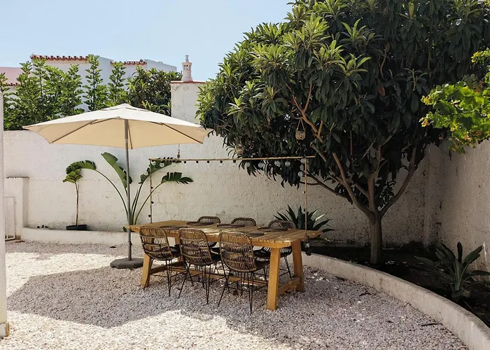 펜션 Vivenda Josil - Private Pool 1km To & Centre 라고스